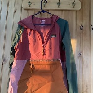 Women's L.L. Bean Mountain Classic Anorak, Multi-Color. Size Medium.